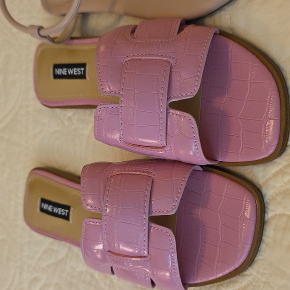 Nine West Pink leather sandals 2 pair - Picture 2 of 7